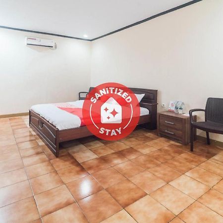 โอโย 1688 คอลลิน บีช โฮเต็ล Hotel อัมบอน ภายนอก รูปภาพ