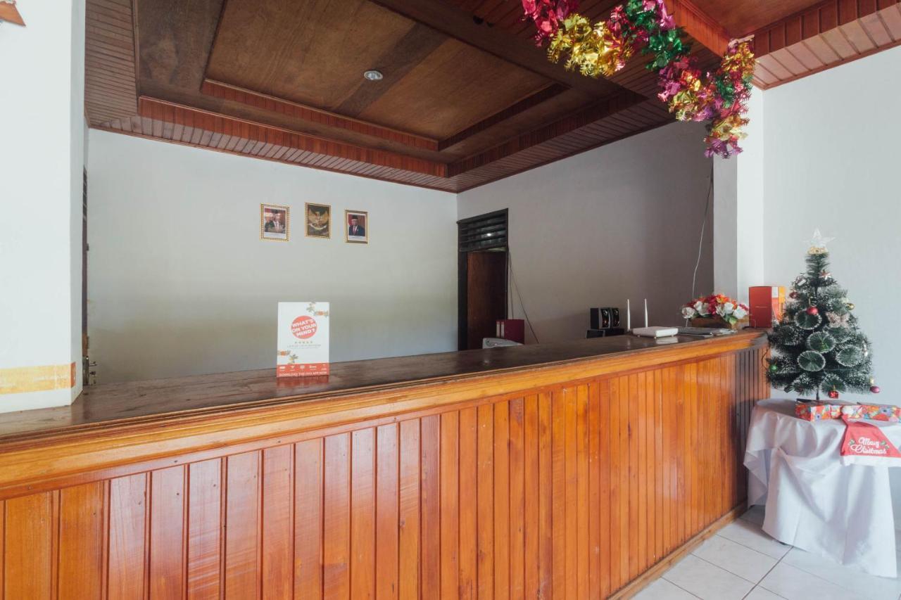 โอโย 1688 คอลลิน บีช โฮเต็ล Hotel อัมบอน ภายนอก รูปภาพ